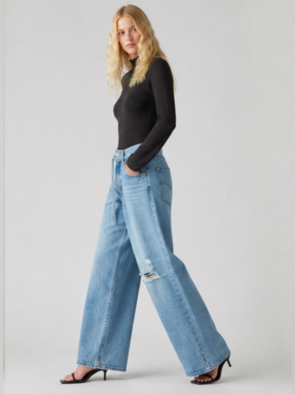 EUC Levi’s XL straight jeans